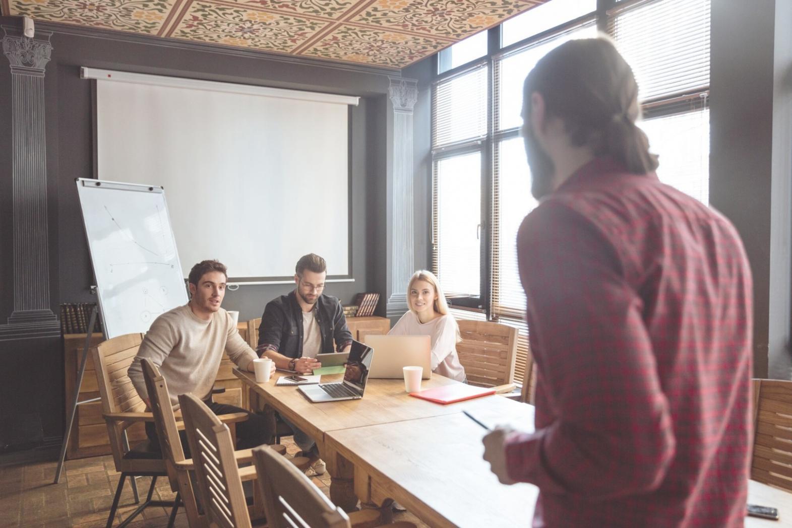 Maschinenbau Produktionsumgebung mit optimierter Kapitalstruktur